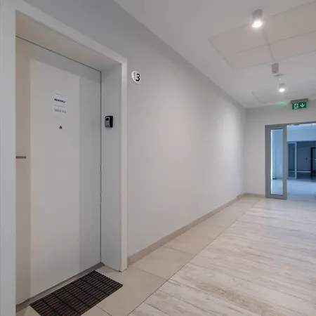 Appartement Marynarska Sloneczne Z Ogrodkiem I Parkingiem By Renters *