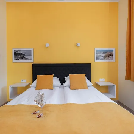 Lejlighed Marynarska Sloneczne Z Ogrodkiem I Parkingiem By Renters *